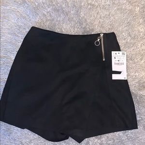 NWT ZARA SUEDE MINI SKORT